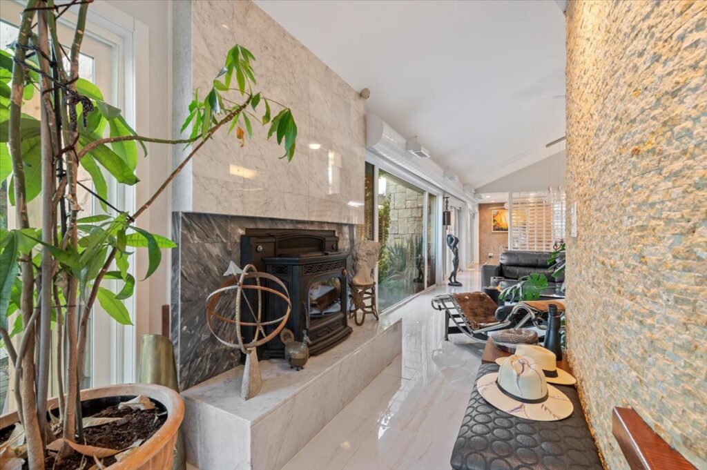 021-780_8944 021-780_8944