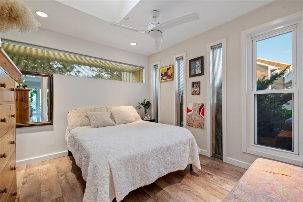 023-780_8954 023-780_8954