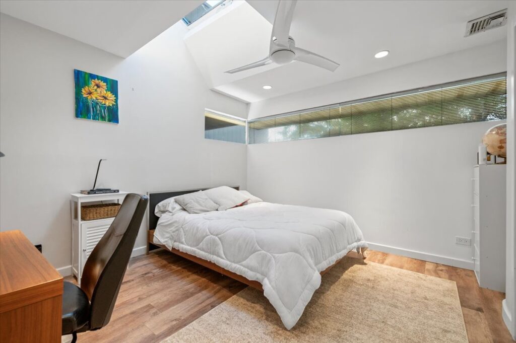 025-780_8964 025-780_8964